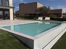 disseny, construcció i instal·lació de piscines Gironès