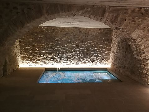 Construcción e instalación de una piscina en Girona