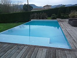 Construcción de una piscina desbordante en Santa Coloma de Farners