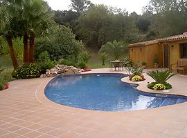 Construcció piscina ronyó a Campdorà ( Girona )