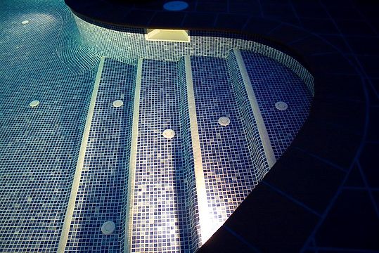 Construcció piscina ronyó a Campdorà ( Girona )