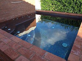 Construcció d'una piscina jacuzzi a Porqueres ( Girona )