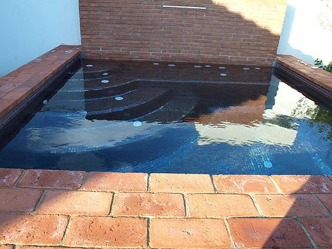 Construcció d'una piscina jacuzzi a Porqueres ( Girona )